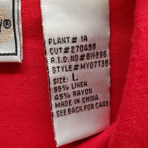 Red Embroidered Linen/Rayon Floral Motif Top in Size L - Picture 7 of 9